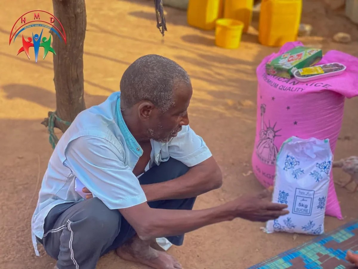 An adult receiving household support from HMD